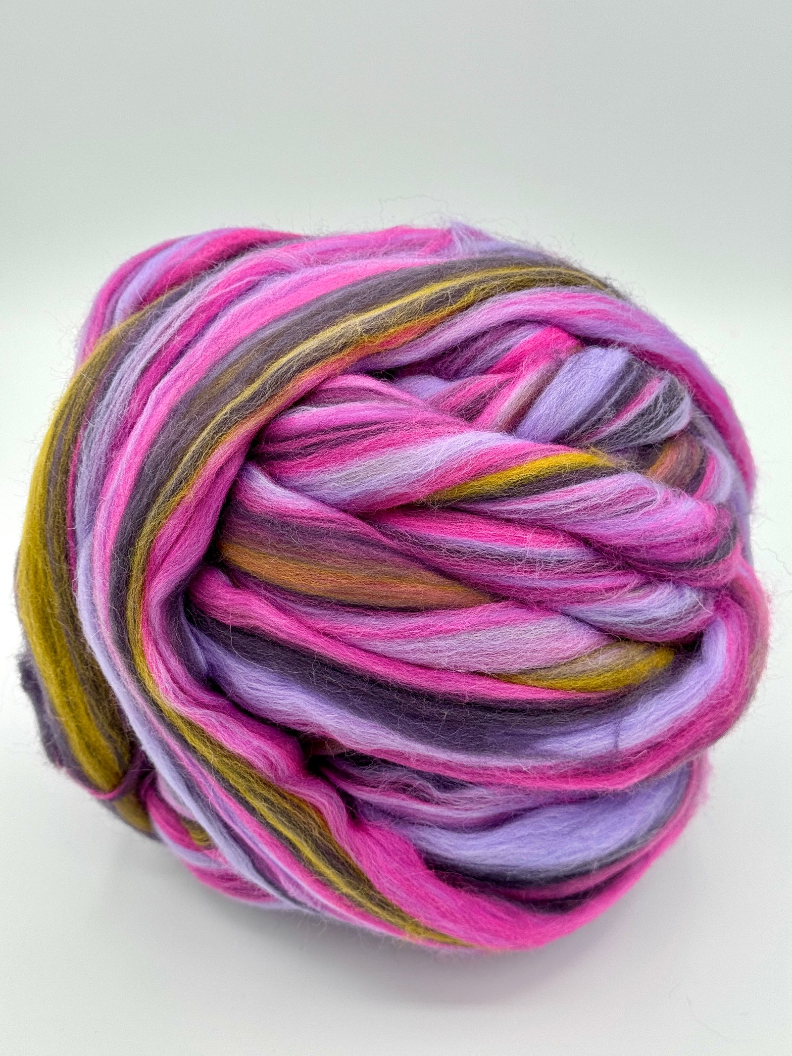 COLOR BLENDS MERINO WOOL ROVING A6 BOYSENBERRY